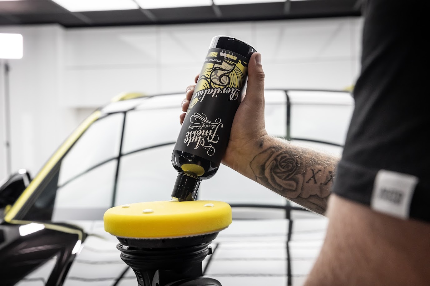 Auto Finesse Revitalise NO:2 Polishing Compound V2